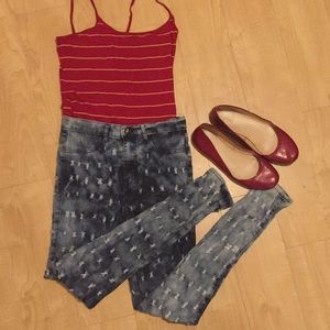 Distressed High Waisted Jeans